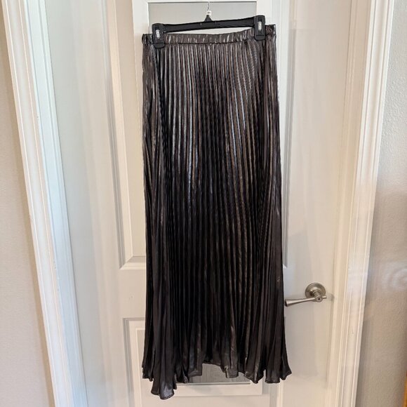 NEW The Isobel Silky Pleated Skirt by Maeve Size Medium Color Black Grey - Picture 5 of 6